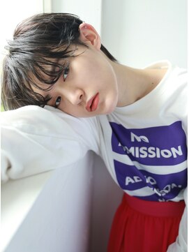 ラボ(Ravo) [Ravo]ゆるめパーマのショートスタイル