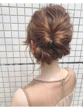 ヘアーデザイン ルシア(Hair Design Lucia) 抜け感ロングアレンジ