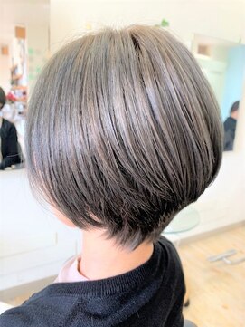 ヴァニラ(Vanilla) アッシュ#ウィービング#ショートレイヤーボブ