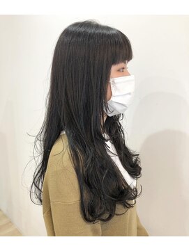 マド ヘア(mado hair) ロング/グレーアッシュ