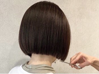 ヘアーサロン オレオ(OREO)の写真/【cut¥6000→¥4800/cut+ヘッドスパ¥8000】独自ドライカット技法で創る上品×カジュアルの大人style☆