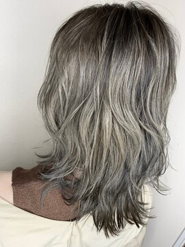 フロート 小阪店(float) アッシュグレー_マロンベージュ Aラインボブ かきあげ