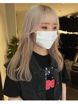 ニコフクオカヘアーメイク(NIKO Fukuoka Hair Make)&nbsp;黒染め履歴から2ブリーチでホワイトベージュに