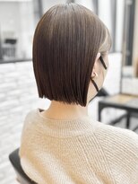 ネオリーブ クーロ(Neolive curro) 簡単スタイリング!大人のぱつっとボブ♪