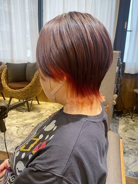 ヘアリゾート粋 新宿三丁目本店 《前地 麻衣》インナーカラー×ショートウルフ