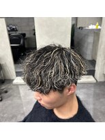 クロー(CROW)&nbsp;波巻きパーマ×ハイライト