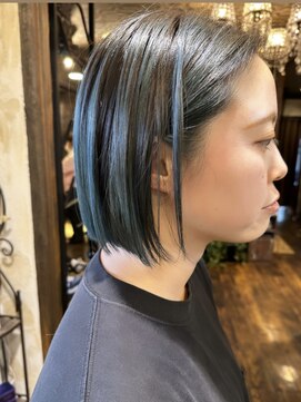 ヘアー クリエイト カルバリ(HAIR CREATE Calbari) マットブルー アンブレラハイライト