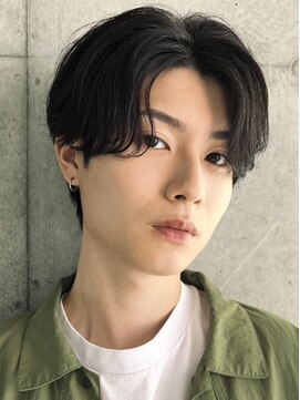 クラップス オル 金沢八景(CLAPS Ore) センターパートスパイラルパーマツーブロック刈り上げメンズヘア