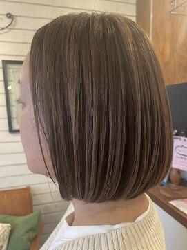 リリー(Lily) 白髪ぼかしハイライト＋ボブ/LILY中央林間野田