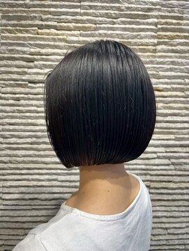 ビス リアン 川口店(Vis lien) 20代30代40代前下がりストレート小顔補正立体カット