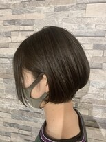 オクユキ(OKUYUKI) 耳かけショートボブ