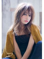 エイミー(Aimee)&nbsp;Aimee ゆるふわミディアム×プラチナアッシュ