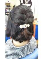 ベリーベリー 美容室(very very)&nbsp;【very－very美容室」】ハーフアップ