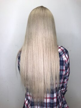 モードケイズ 阪急茨木店(MODE K's) ホワイトカラー