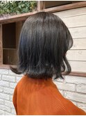 切りっぱなしボブ×アッシュブラック