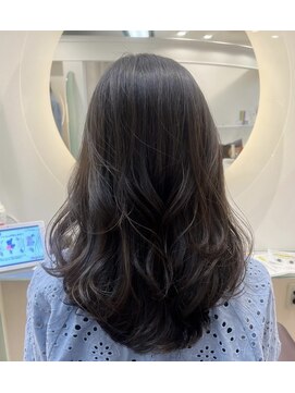 松本平太郎美容室 銀座パートフォー(PART4) 大人のロングレイヤー 銀座 ◎20代 30代 40代