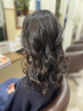 コア フィール ア デイ(COIFFURE A DAY) 【M3Dロングカールスタイル】艶髪トリートメント