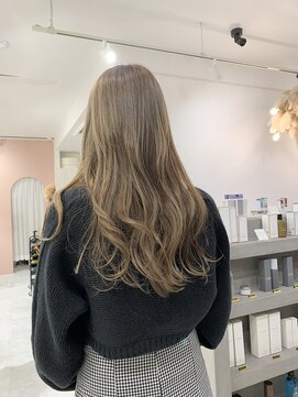 ラボリア(LABO li'a) ペールベージュカラー