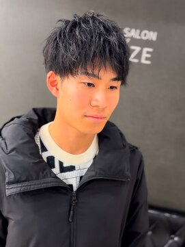 ブレイズ(BLAZE) ハーフバングベリーショート黒髪ツーブロック