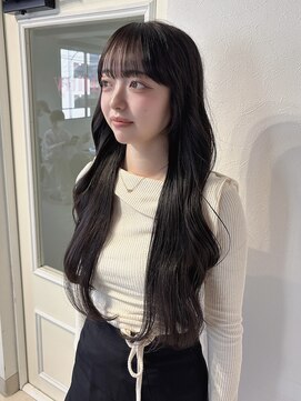 アンニュ(annuy) Instagram/annuy__o0 顔まわりカット/ベージュカラー／韓国巻き