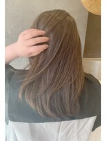 ロエ 平尾山荘(loe)&nbsp;【ナチュラルハイライト】で髪に透明感と抜け感を