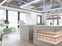シン 船橋店(sin)の雰囲気（アイランド&オープンのスタイリッシュな店内です！）