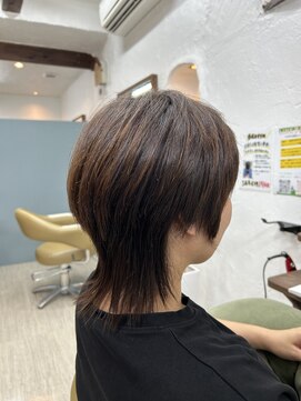 ポム(Pom) ウルフカット×髪質改善カラー