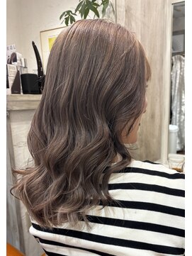 エネルジア(ENERGEIA) ミルクティーアッシュ×セミロング