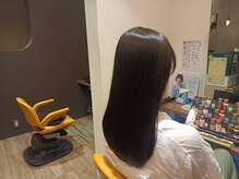 くせ毛・うねり対策に特化。広がり知らずまとまり髪へ [守口/白髪染め/髪質改善]