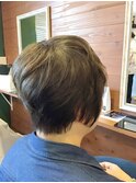 ベージュカラー×ショートレイヤー