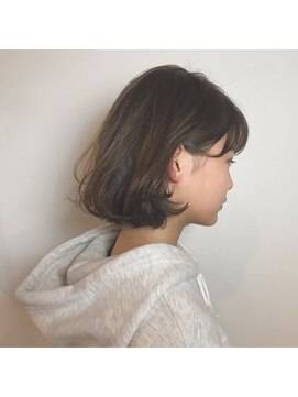 ツイギー 宮西店(TWiGGY) あごラインの切りっぱなしボブ