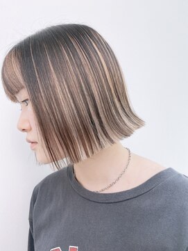 オンザ(ONTHE) シャドウルーツホワイティベージュ切りっぱなしボブ【林京平】