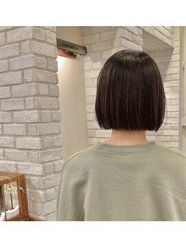C Elavie 渡辺瑞希 切りっぱなしボブ L セラヴィのヘアカタログ ホットペッパービューティー