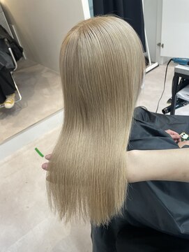 プレシャスバイプロデュース(precious by Produce) 艶髪ハイトーン/ホワイトベージュ［町田/町田駅/髪質改善 ］