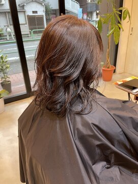 フラッパー(FLAPPER) 艶々ミディアムヘア