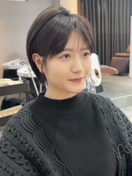 ビュー フクオカ(VIEW FUKUOKA) モードに大人可愛いダークアッシュイメチェンショートボブ