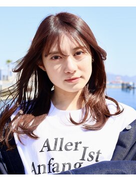 スリーアン(THREE ann.) 艶カラー×レイヤースタイル