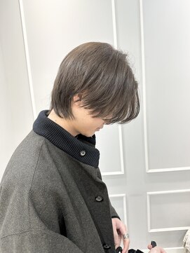 ネオリーブギンザ 銀座店(Neolive GINZA) 長めのセンターパートと透明感カラー【銀座】鶴岡