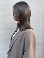 エン(en.)&nbsp;ラインミディ×暗めオリーブ