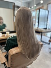 シアン 橋本店(Shian) ホワイトベージュ×ロングストレート