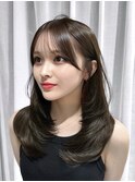 韓国ヘアレイヤーカット薄め前髪顔周りロングレイヤー