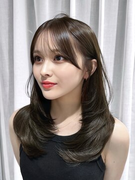 カシュカシュ 表参道(cache cache) 韓国ヘアレイヤーカット薄め前髪顔周りロングレイヤー