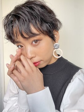 ククリ(KuKuri) 黒髪マッシュショート/スパイラルニュアンスパーマ/横浜大口