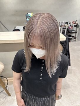 エレン 向ヶ丘遊園 登戸(ELEN) ミルクティーグレージュベージュ髪質改善ブリーチ向ヶ丘遊園