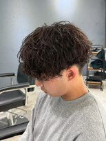 ハイプ(HYPE)&nbsp;フェザーパーマ/センターパート/シャドウパーマ/眉毛