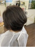 大人ナチュラル×艶ハイライトショートボブ