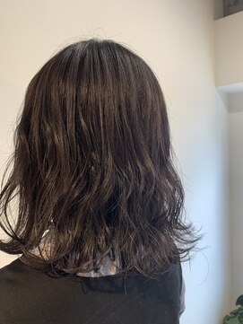アールサロン オカザキ(Rr salon.OKAZAKI) ゆる巻きミディアムボブ