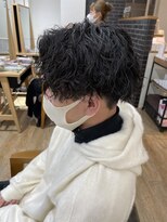 ネオリーブ クーロ(Neolive curro) 刈り上げマッシュ王道ツイストスパイラル