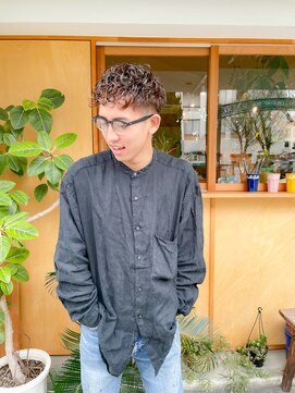 シツ(situ) カジュアルハイライトパーマ