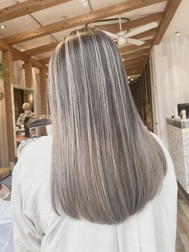 ラグーン(LAGOON) ハイライト/バレイヤージュ/白髪ぼかし/パールベージュ/ラフ